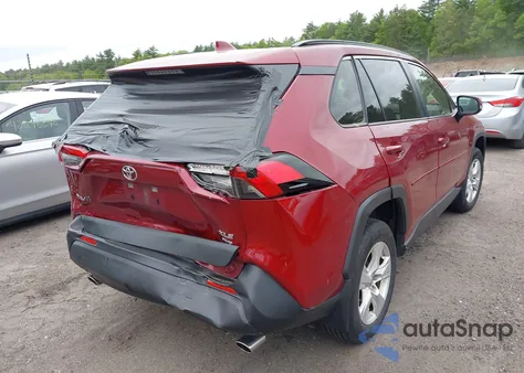 2020 Toyota Rav4 Xle z USA, uszkodzony, nr VIN JTMP1RFV0LD529822